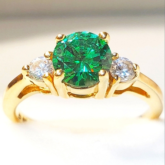 Jewelry - 14k Solid Yellow Gold Round Brilliant Cut Green Emerald & Diamond Ring